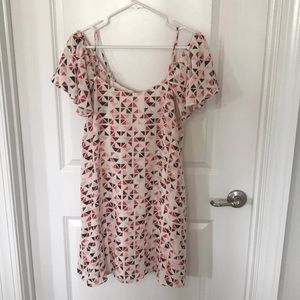 Patterned pink dress with off the shoulder sleeves